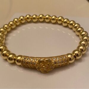 Goldtone stretch bracelet